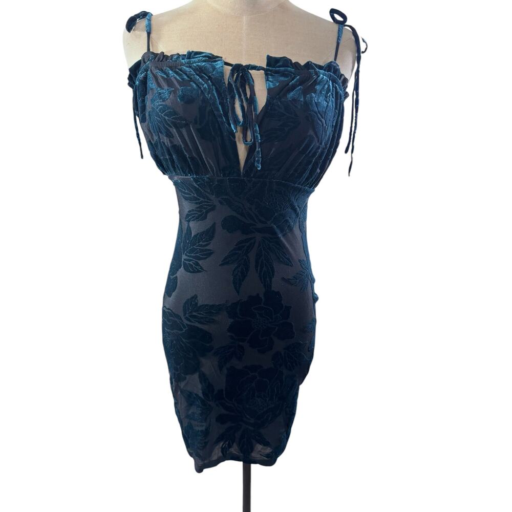 NWT! "FOREVER 21" Blue Velvet Burnout Floral Dress SZ M Babydoll Y2k Sundress